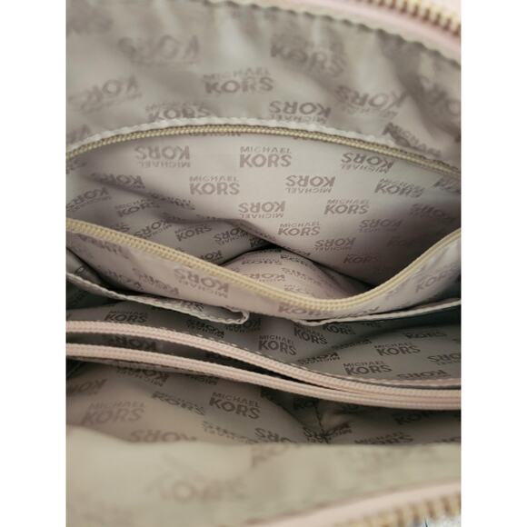 Michael Kors Jet Set Large Pebbled Leather Tote Purse Charm Pockets Beige Logo - Picture 8 of 12